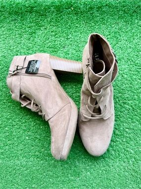 A.N.A Taupe Suede Lace-Up Buckle Ankle Boots Booties Women's US 9.5